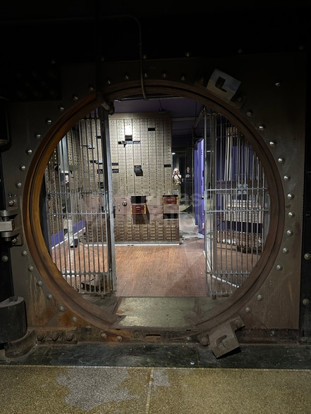 More Photos Of 328 S Main St, Akron Restaurant For Sale