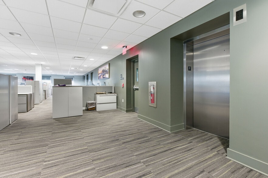 More Photos Of 3009 Washington Rd, McMurray Office For Sale