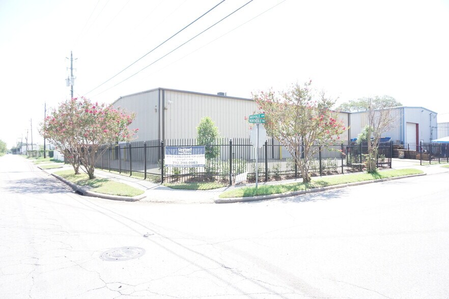 More Photos Of 5603 Northdale St, Houston Warehouse For Lease