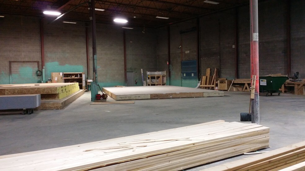 More Photos Of 14345 123rd Ave NW, Edmonton Manufacturing For Lease