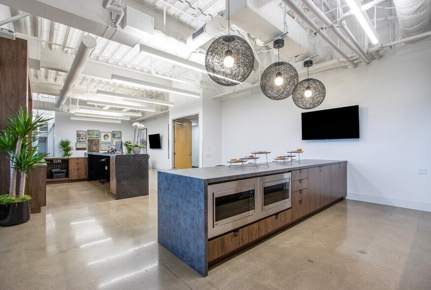 More Photos Of 1230 Rosecrans Ave, Manhattan Beach Coworking Space