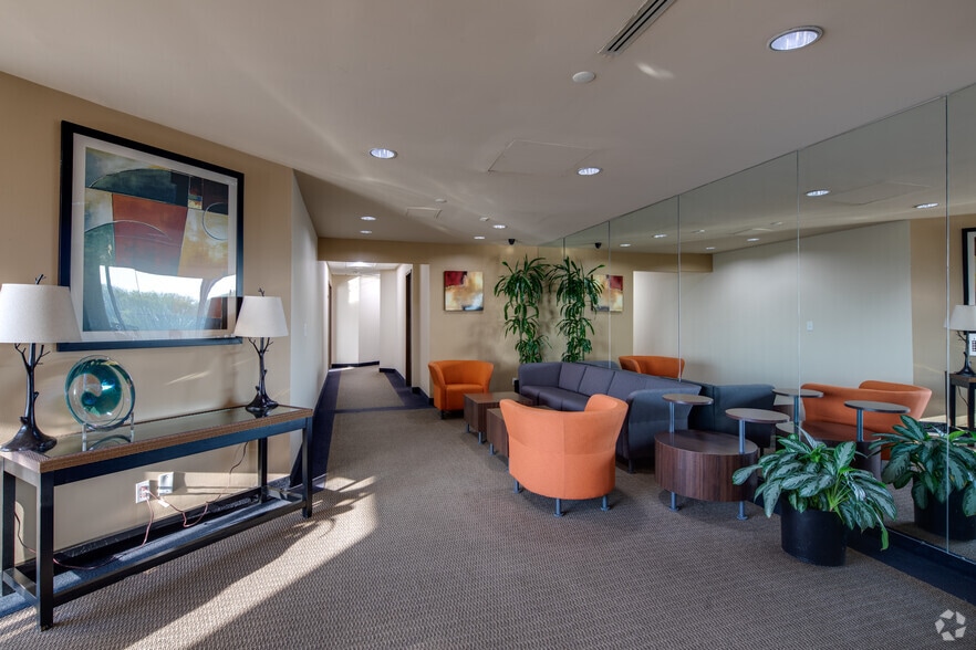 More Photos Of 10411 Motor City Dr, Bethesda Coworking Space