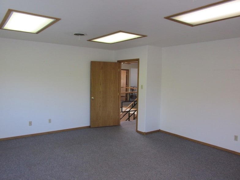 More Photos Of 5513 Highway 348, Delta Warehouse For Sale