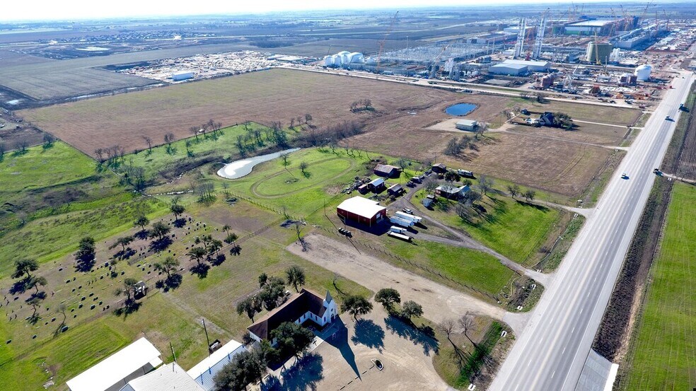 More Photos Of 633 County Road 401, Taylor Land For Sale