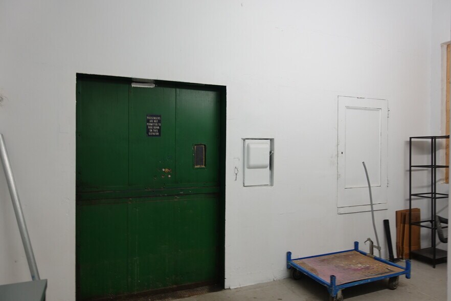 More Photos Of 1012-1022 Grand St, Hoboken Warehouse For Lease