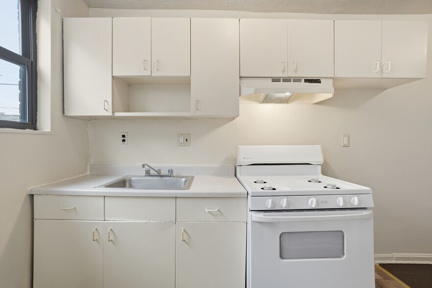 More Photos Of 1836-1844 Central Pl NE, Washington Apartments For Sale