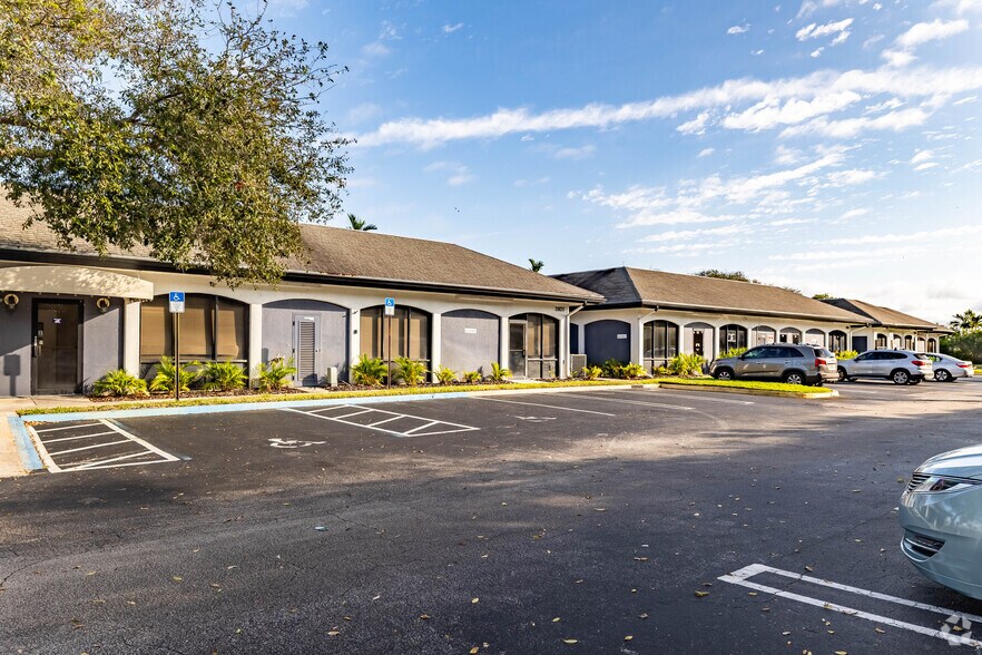More Photos Of 2885 S Federal Hwy, Delray Beach Unknown For Lease