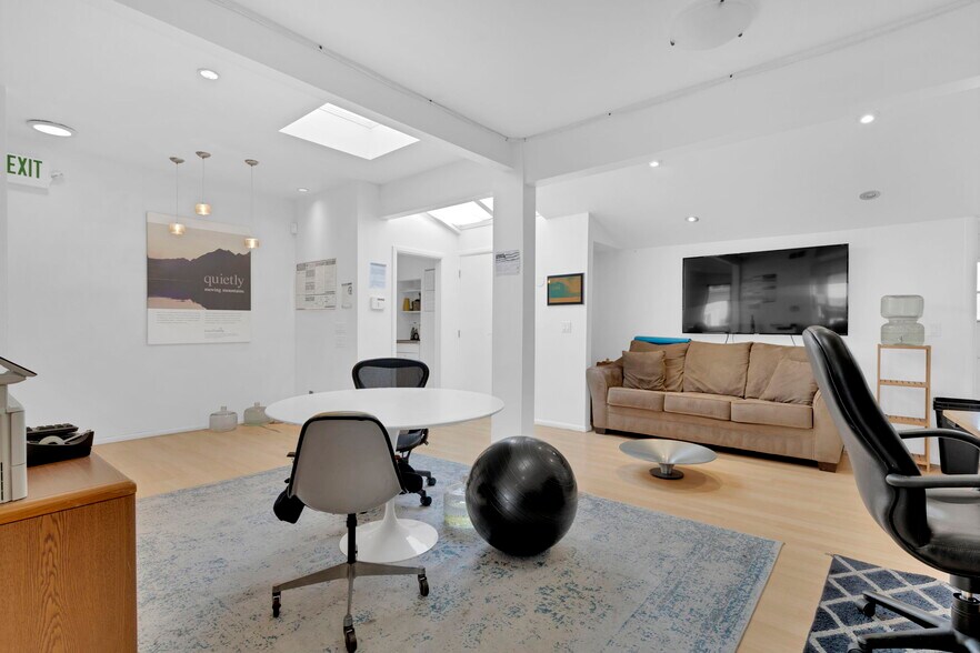 More Photos Of 3115-3119 Fillmore St, San Francisco Storefront Retail Office For Lease