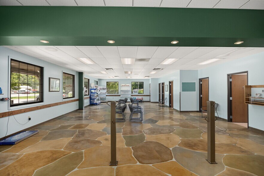 More Photos Of 20994 State Route K, Saint Joseph Office For Lease