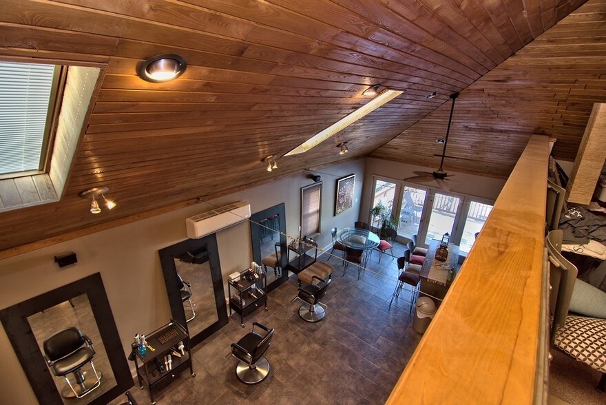 More Photos Of 924 S Main Ave, Scranton General Retail For Sale