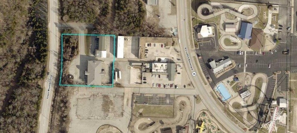 More Photos Of 3500 Green Mountain Dr, Branson Hotel For Sale