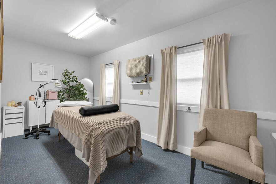 More Photos Of 63 S Main St, Natick Medical For Sale