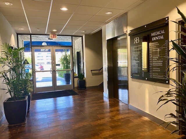 More Photos Of 16766 Bernardo Center Dr, San Diego Medical For Lease