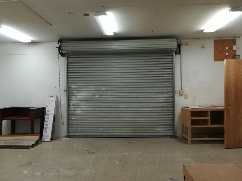 More Photos Of 557 Charles Ave, Seaside Storefront Retail Office For Lease