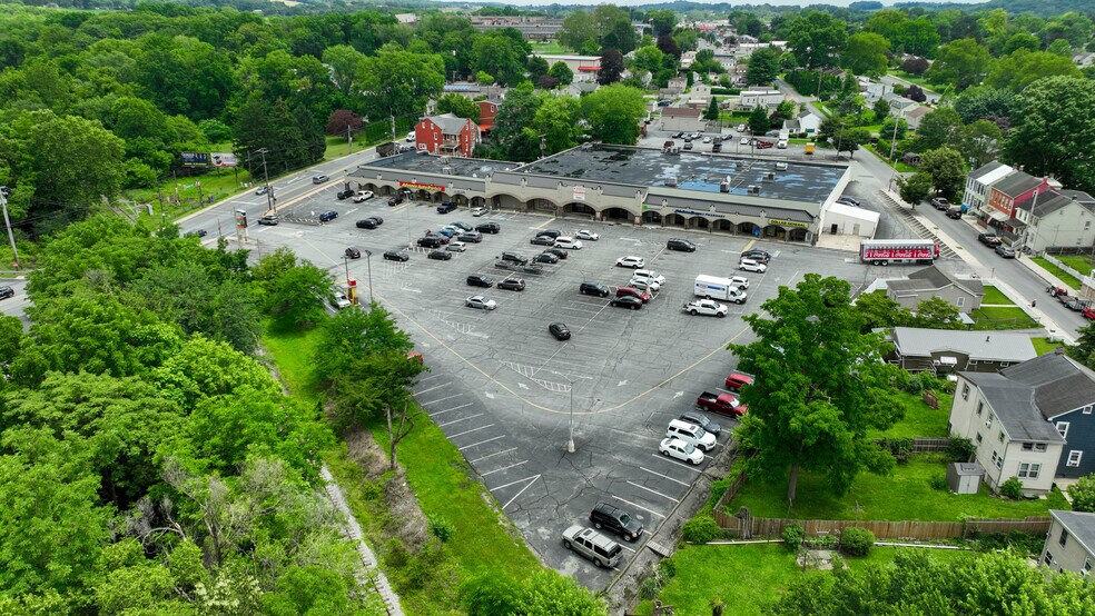 Primary Photo Of 900 Lancaster Ave, Columbia Unknown For Lease