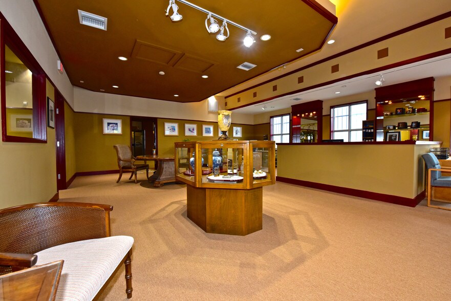 More Photos Of 32699 US Highway 19 N, Palm Harbor Freestanding For Lease