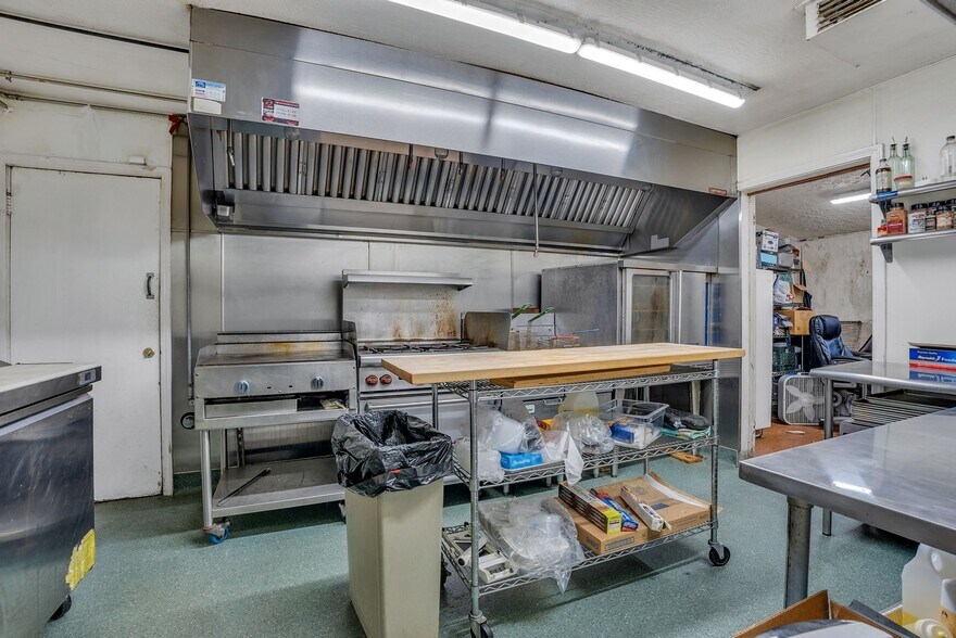 More Photos Of 45 Visitacion Ave, Brisbane Freestanding For Sale