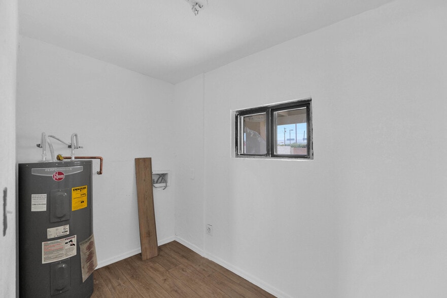 More Photos Of 1806 W Sherman St, Phoenix Warehouse For Sale