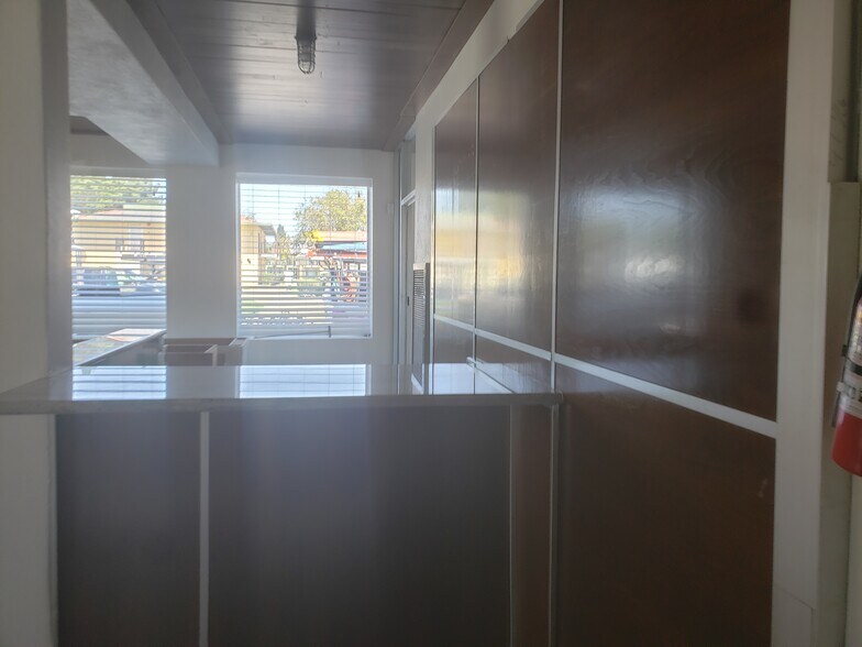 More Photos Of 201-205 E Main St, Santa Maria Storefront Retail Office For Sale