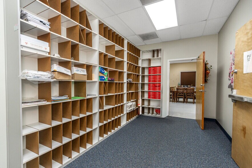 More Photos Of 7641 66th St N, Pinellas Park Medical For Sale