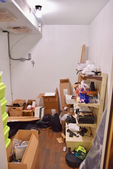 More Photos Of 102 E 6th Ave, Fort Pierre Office For Sale