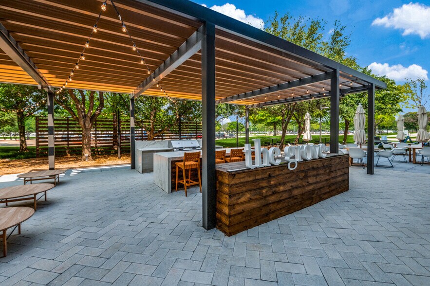 More Photos Of 8900 Freeport Pky, Irving Office For Lease