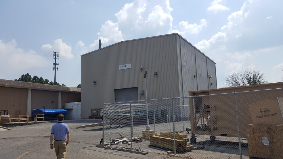 More Photos Of 140 Sparkman Dr NW, Huntsville Warehouse For Sale