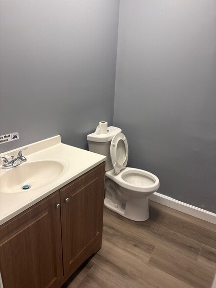 More Photos Of 3402 Belair Rd, Baltimore General Retail For Sale