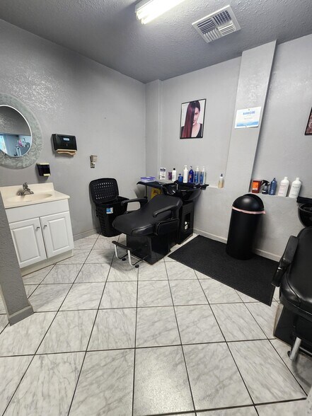 More Photos Of 169 Central Ave, Shafter General Retail For Lease
