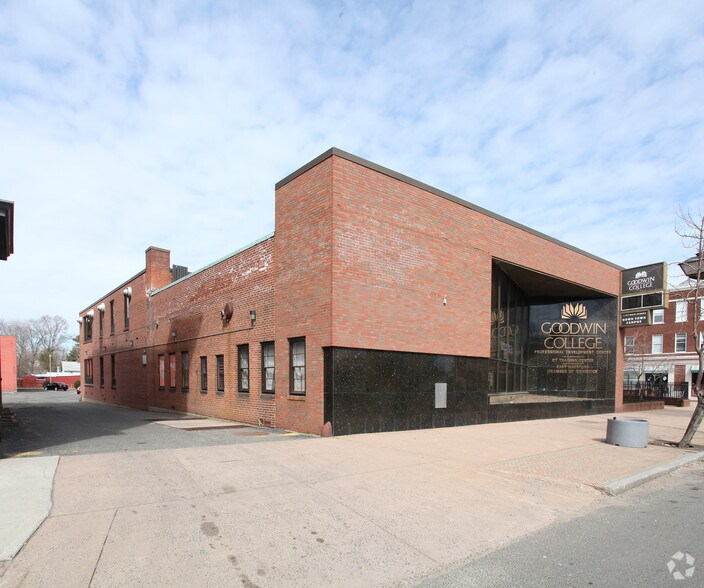 More Photos Of 1137 Main St, East Hartford Office For Lease