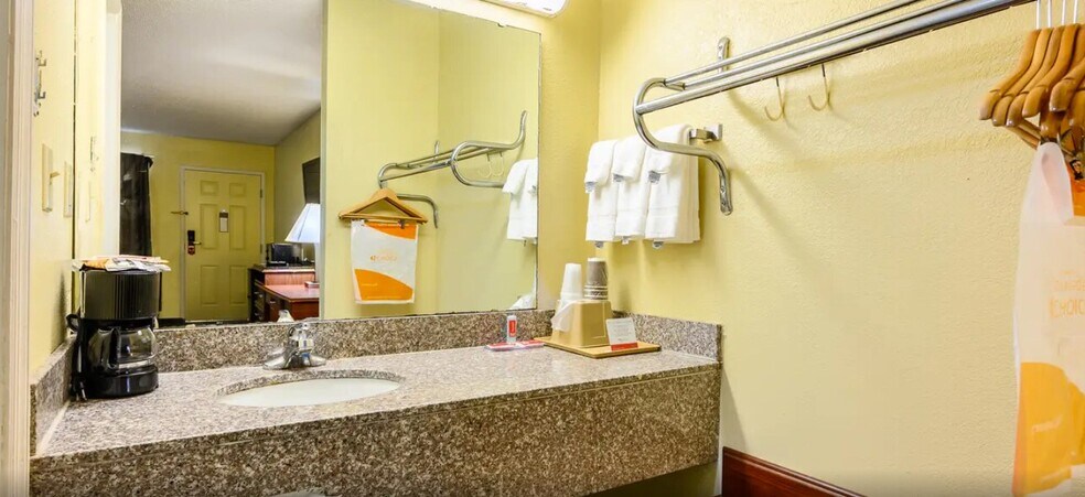 More Photos Of 1500 US Highway 72 E, Athens Hotel For Sale