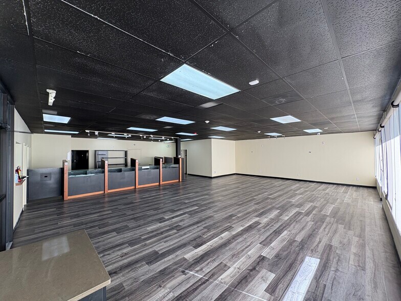 More Photos Of 7033-7063 W Colfax Ave, Lakewood Storefront Retail Office For Lease