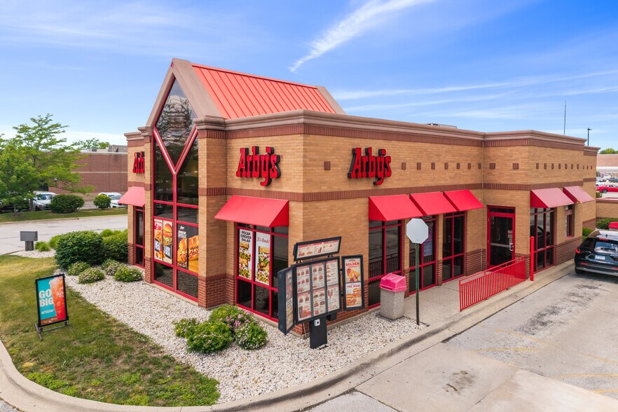 More Photos Of 501 E Il Route 173, Antioch Fast Food For Sale