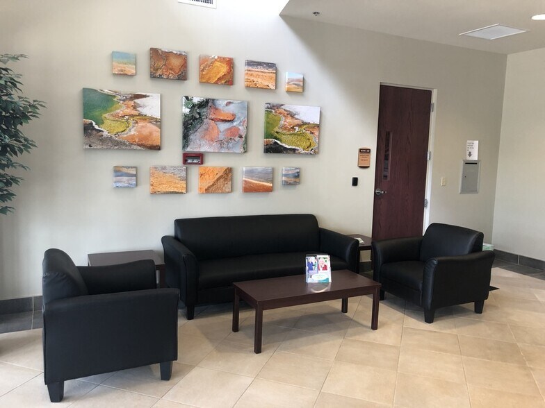 More Photos Of 12500 Reed Hartman Hwy, Cincinnati Office For Lease