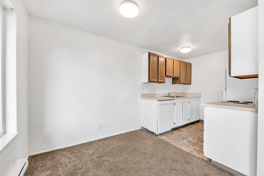 More Photos Of 3942 Ward Dr NE, Salem Apartments For Sale