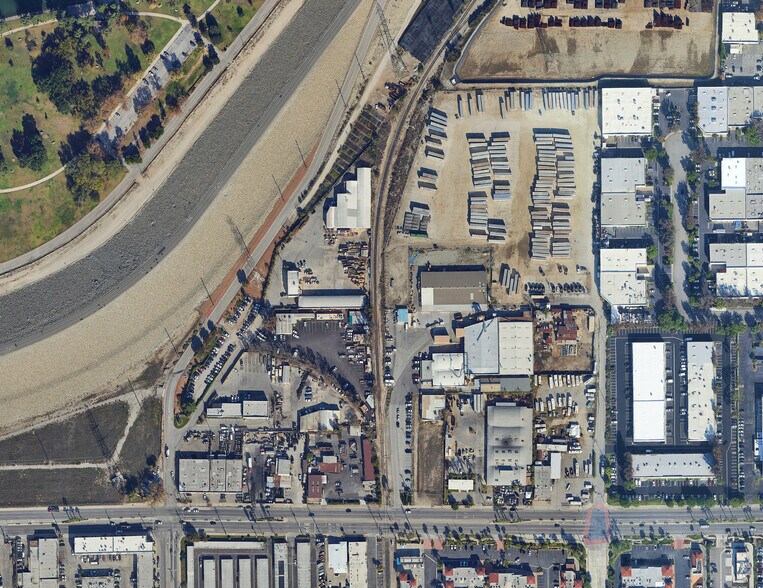 More Photos Of 5265 4th St, Irwindale Land For Lease