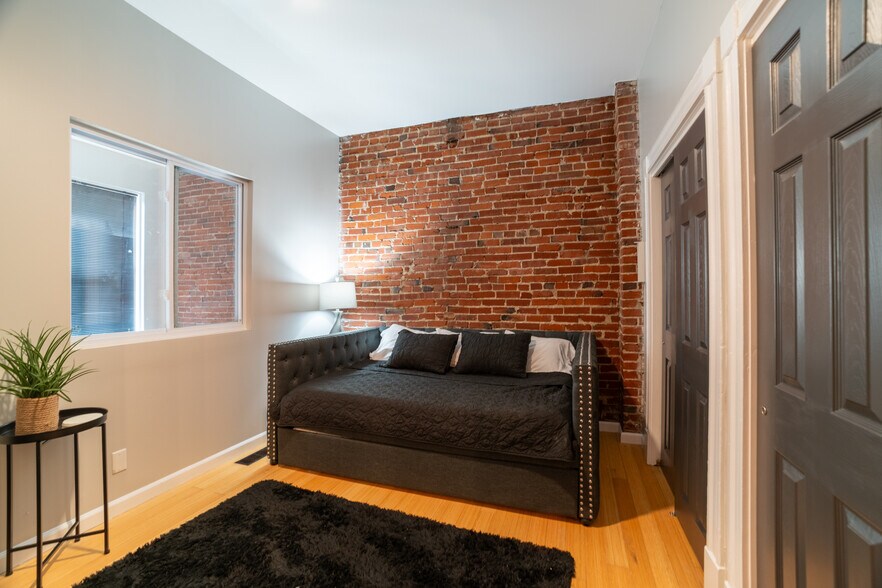 More Photos Of 1701-1709 S 9th St, Saint Louis Apartments For Sale