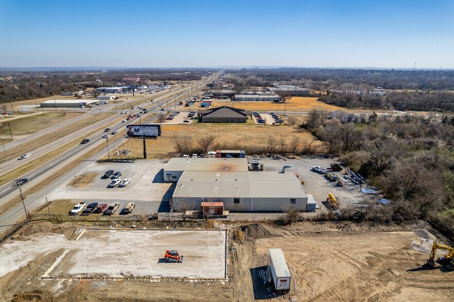 More Photos Of 2601 W Shawnee St, Muskogee Manufacturing For Sale