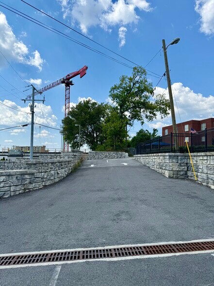 More Photos Of 3707 Hillsboro Pike, Nashville Storefront Retail Office For Sale