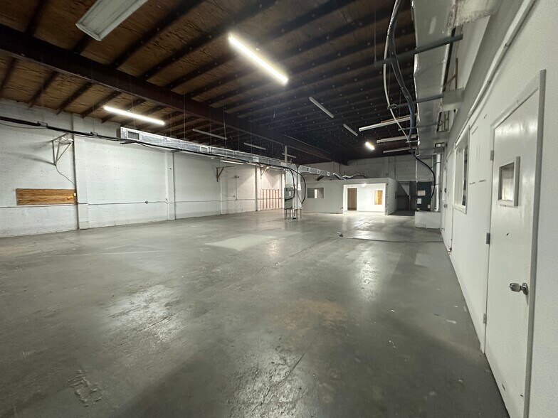 More Photos Of 5110 NW 2nd Ave, Miami Warehouse For Sale