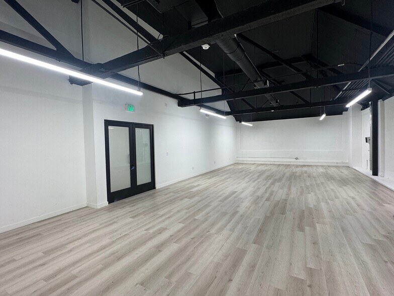 More Photos Of 1016 S Santee St, Los Angeles Storefront For Sale