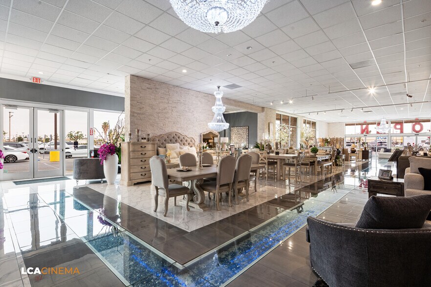 More Photos Of 3792 Ming Ave, Bakersfield Freestanding For Sale