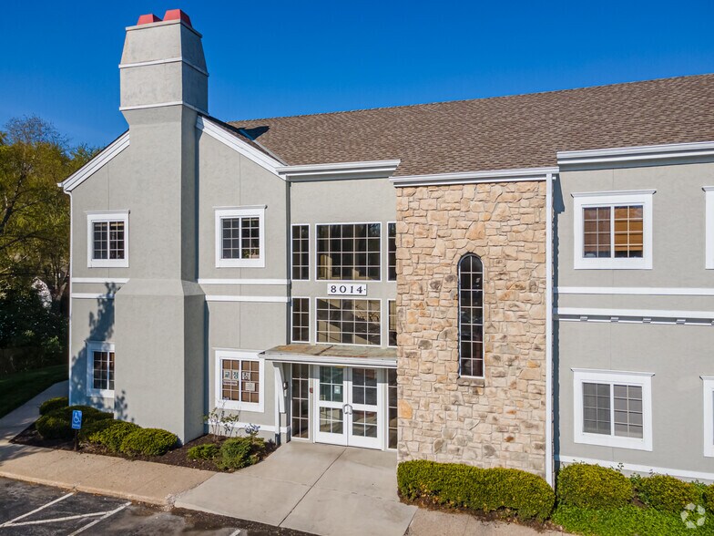More Photos Of 8014 State Line Rd, Prairie Village Office For Lease