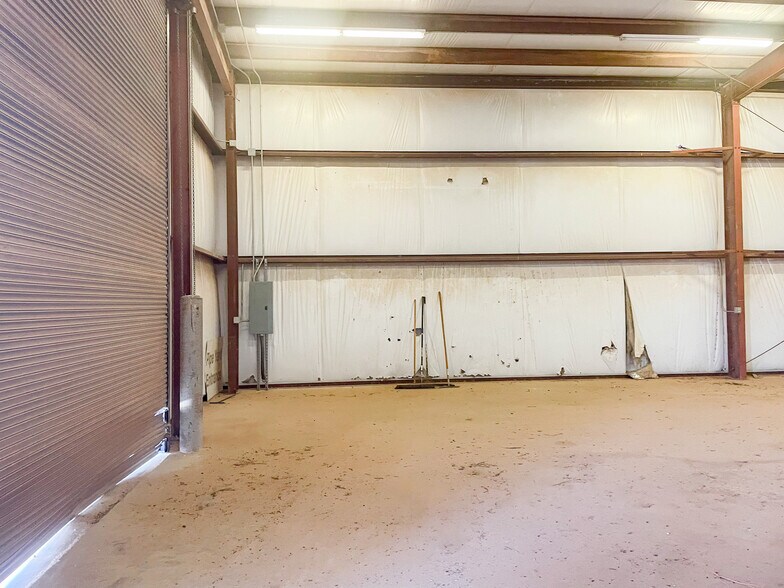 More Photos Of 2625 Co 180 rd, Garden City Manufacturing For Sale