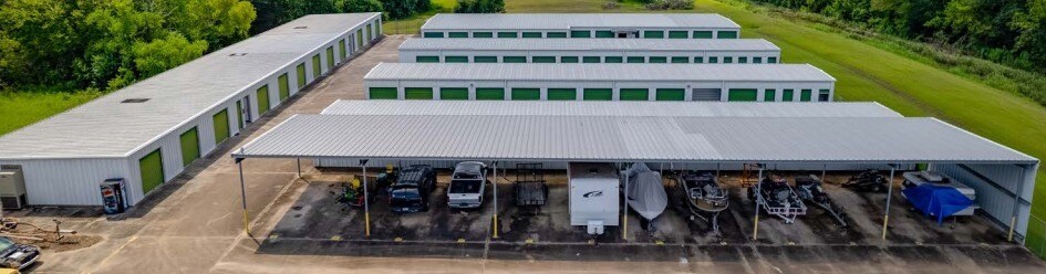 More Photos Of 2370 E Mulberry St, Angleton Self Storage For Sale