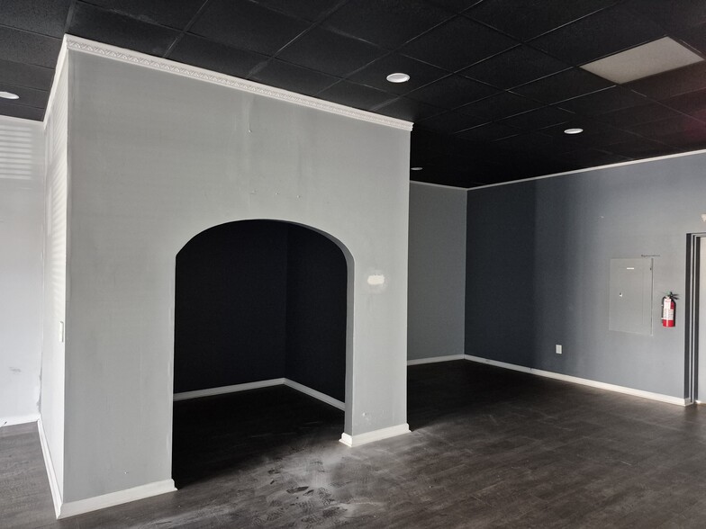 More Photos Of 5447 Yadkin Rd, Fayetteville Storefront For Lease
