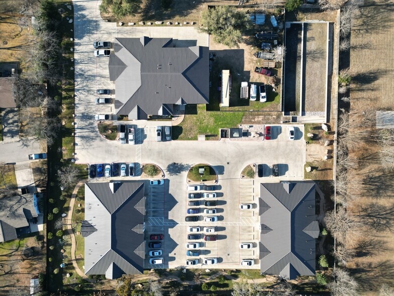 More Photos Of 1625 Williams Dr, Georgetown Unknown For Lease