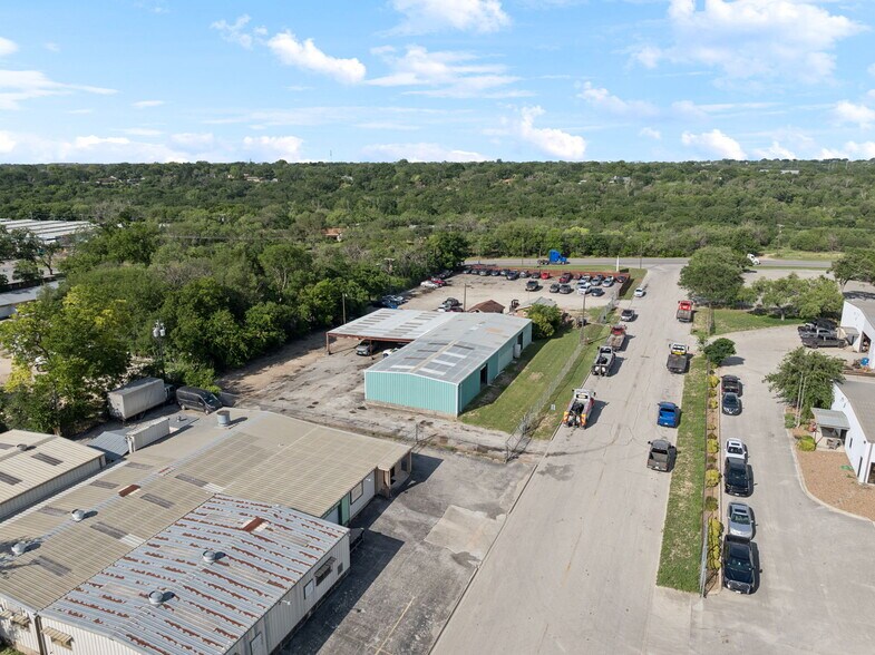 More Photos Of 100 Pecan Dr, Schertz Service For Lease