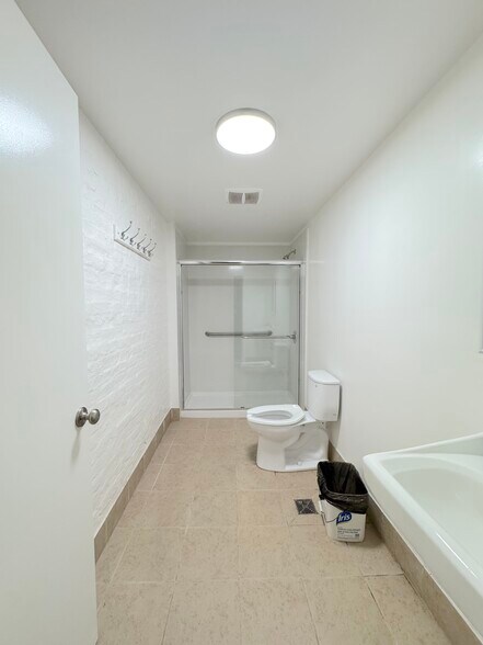 More Photos Of 646-654 Washington Street, San Francisco Multifamily For Sale