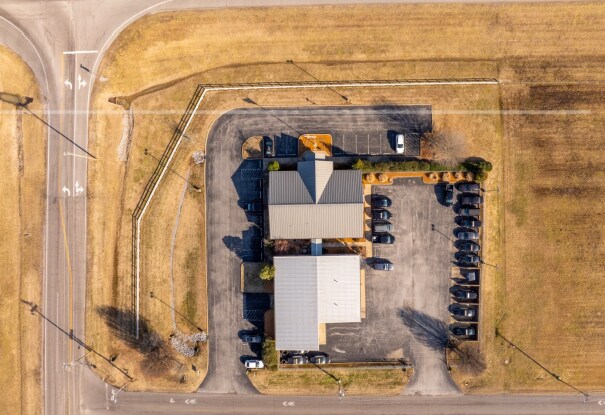 More Photos Of 900 S Commonwealth Dr, Mayfield Flex For Sale